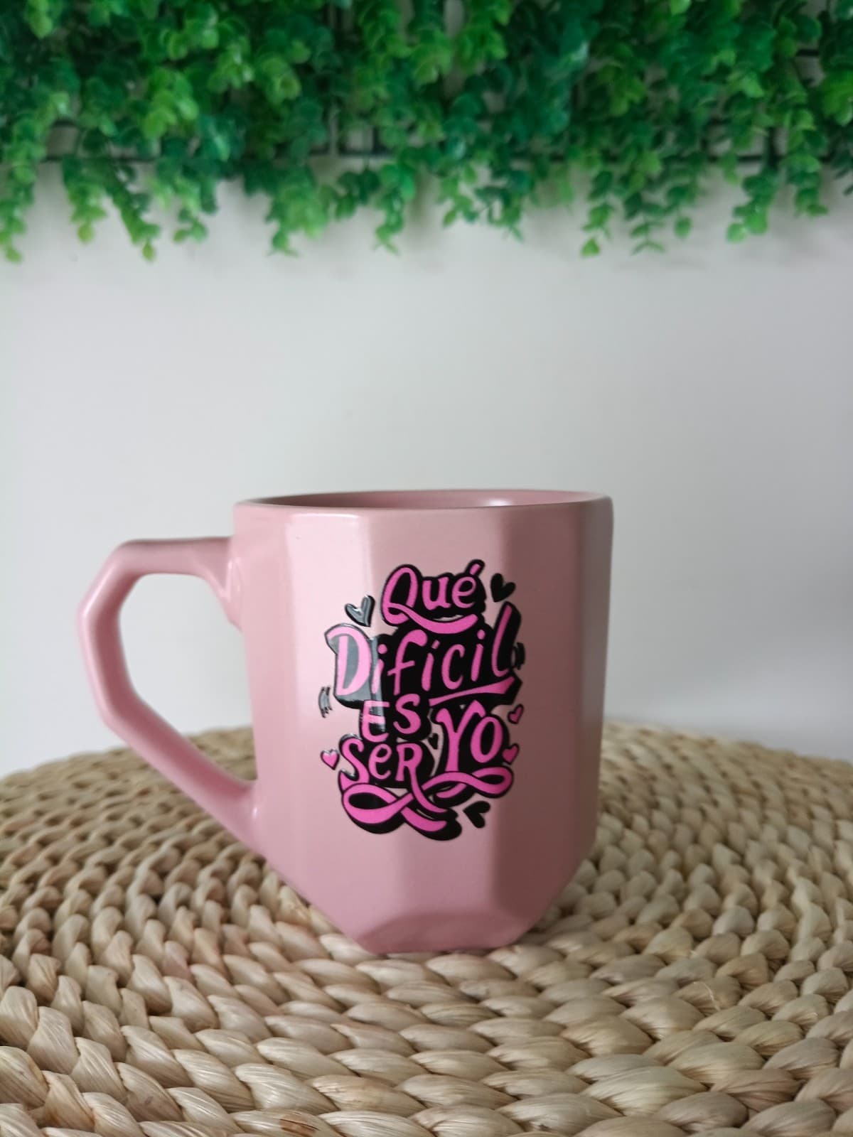 Tazón Rosado Que difícil ser yo 