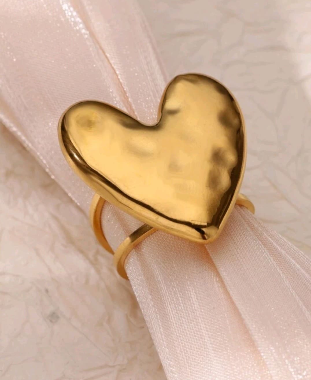 Anillo dorado de acero quirúrgico 