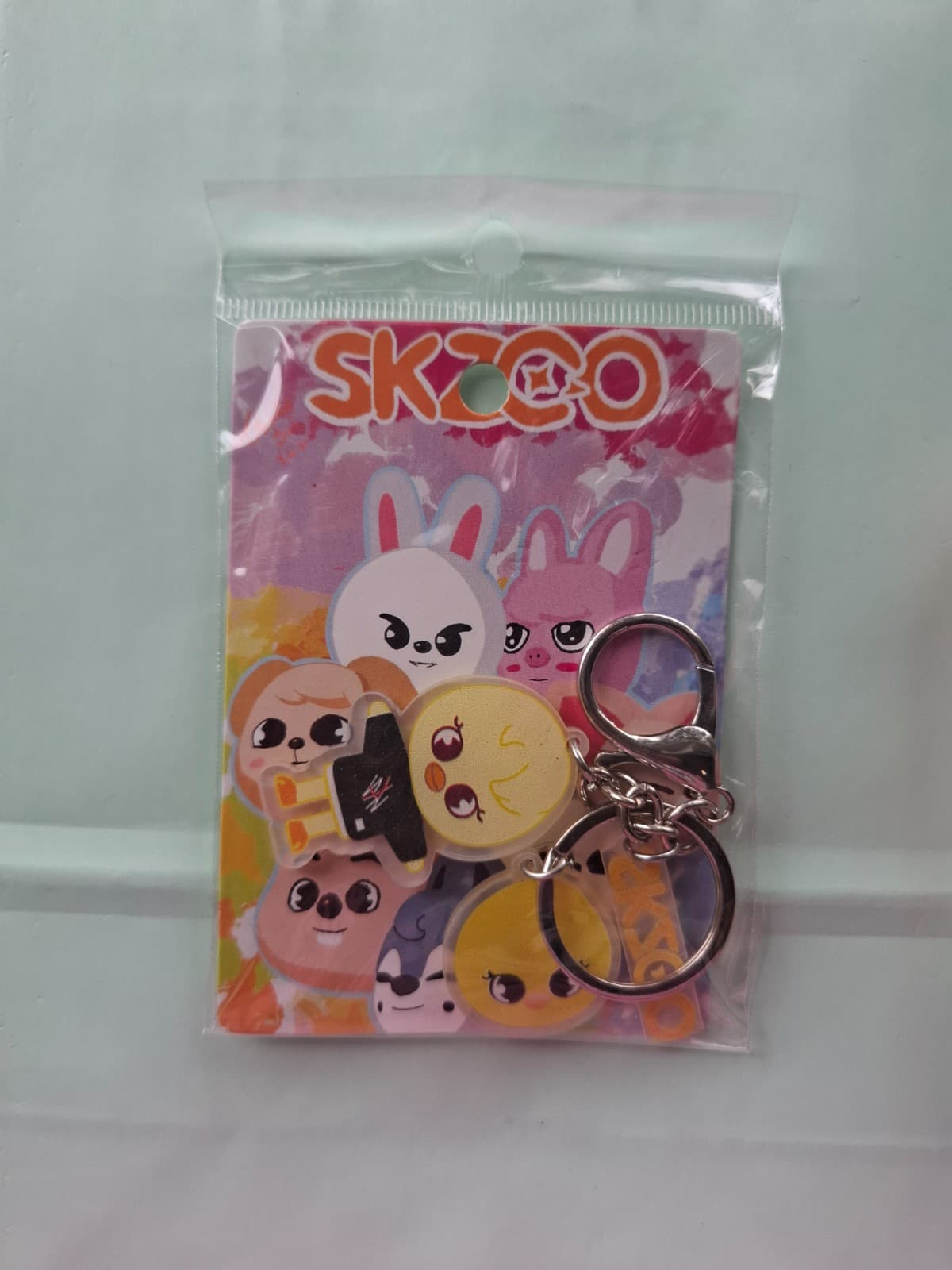 Llavero acrílico Felix Skzoo