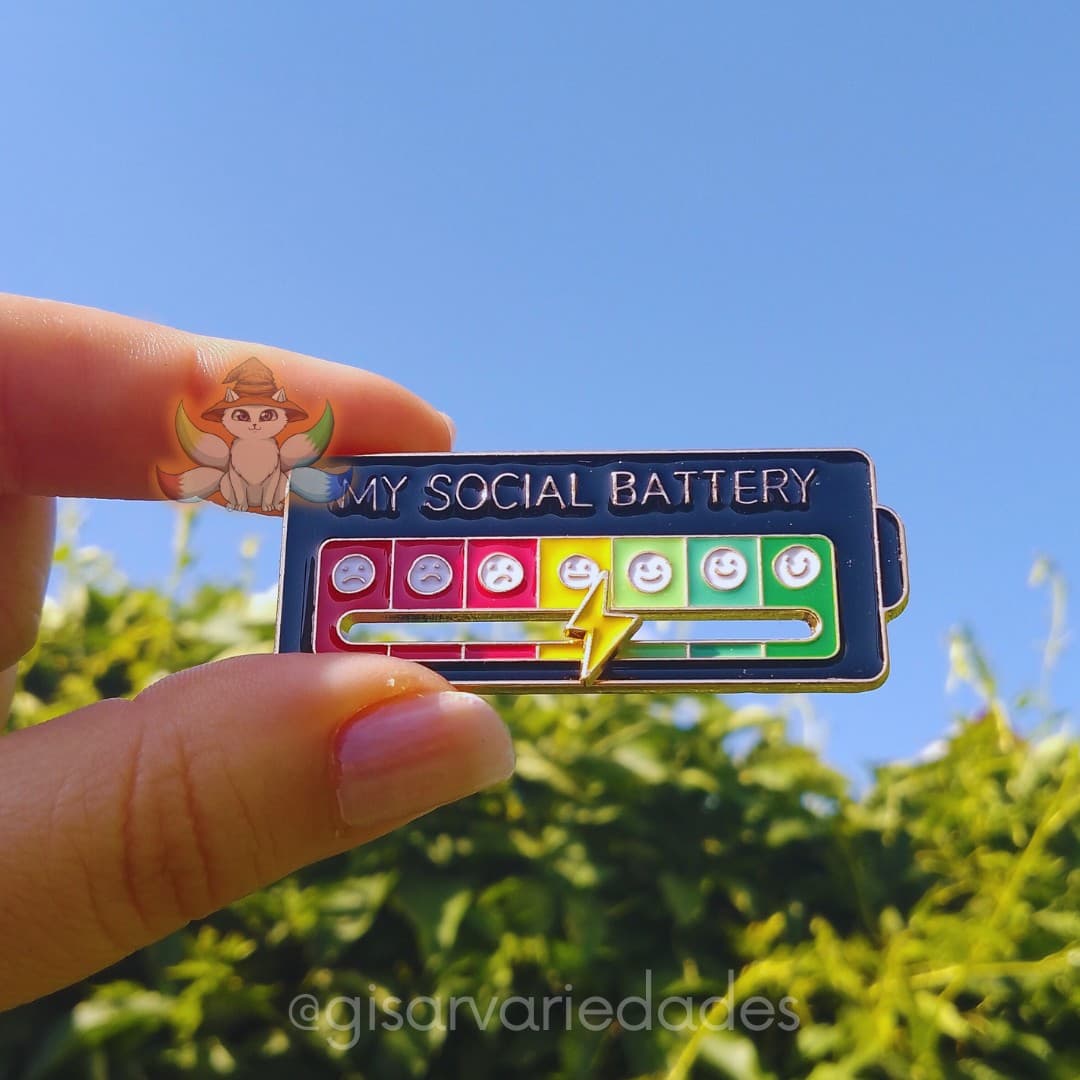 Broche Bateria social