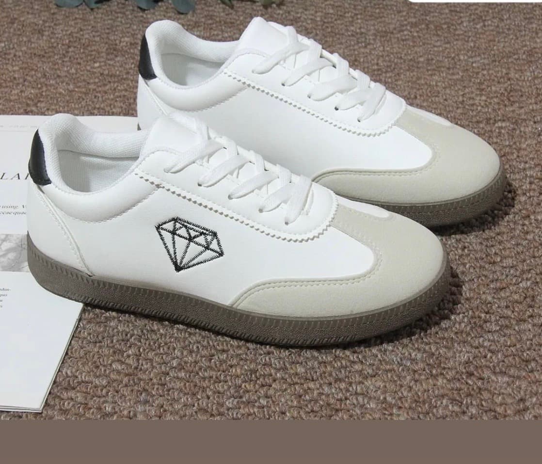 Zapatilla dupe c Moran 