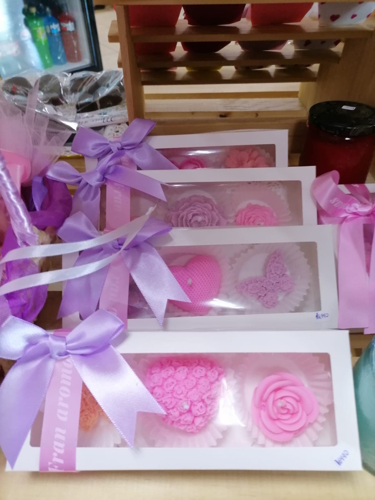 Velas en caja pequeña 