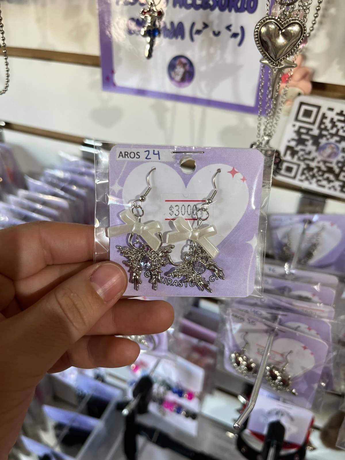 aros lazo blanco mariposa morada