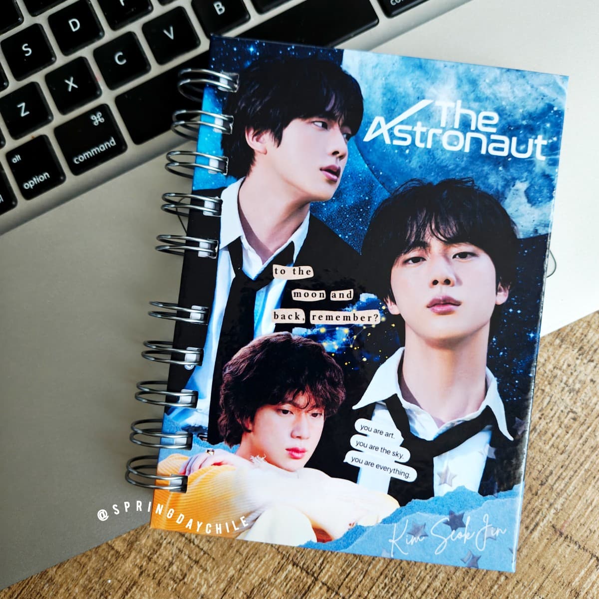 Mini Cuaderno JIN - THE ASTRONAUT 