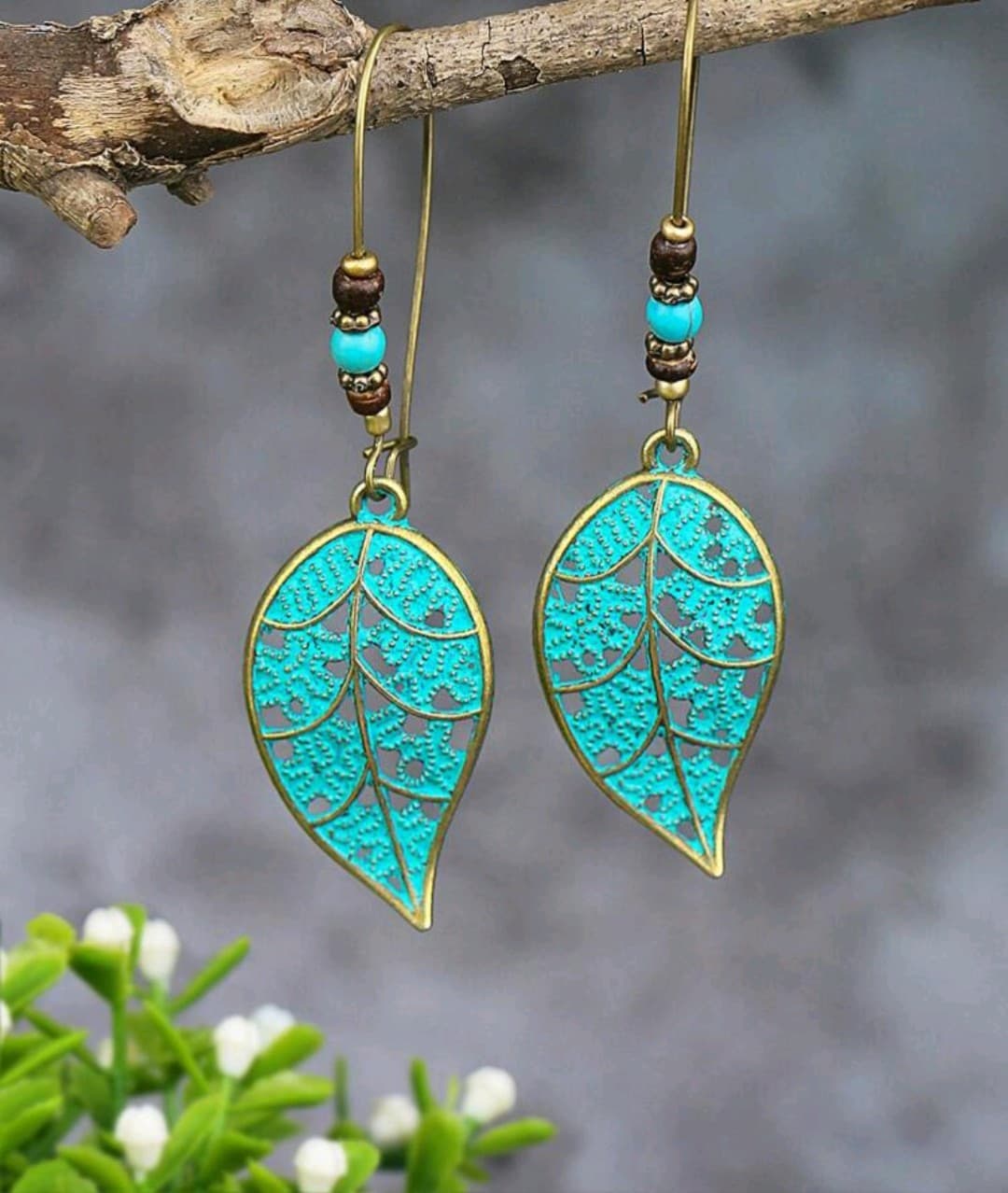 Aretes "Hoja Ancestral" – Turquesa y Bronce con Calados