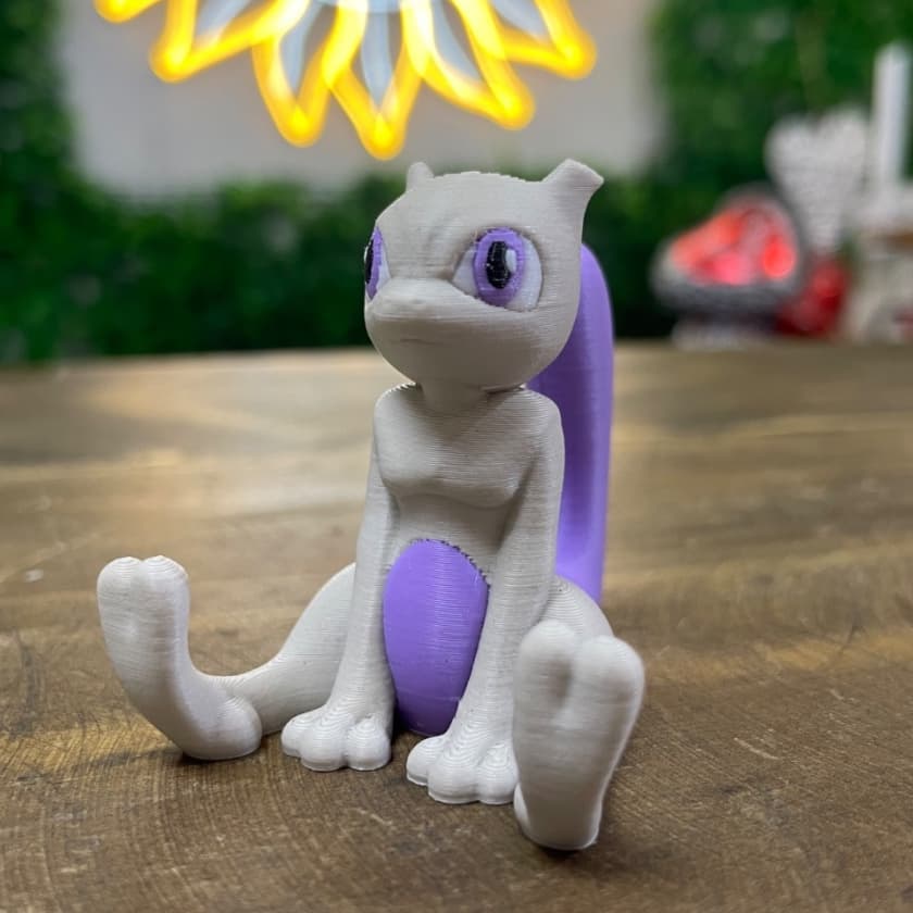 Pokémon Pequeño (Mewtwo)