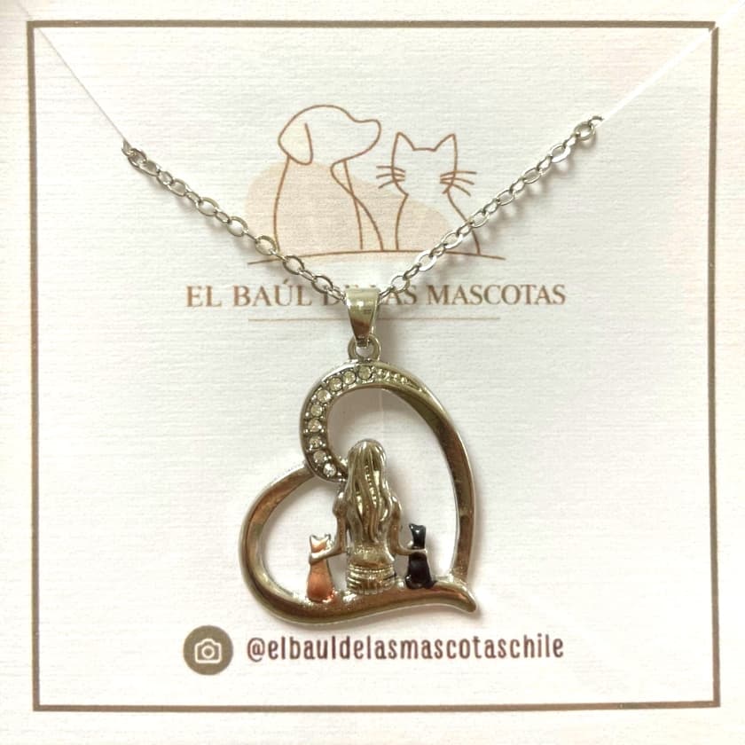 Collar corazón dos gatitos 
