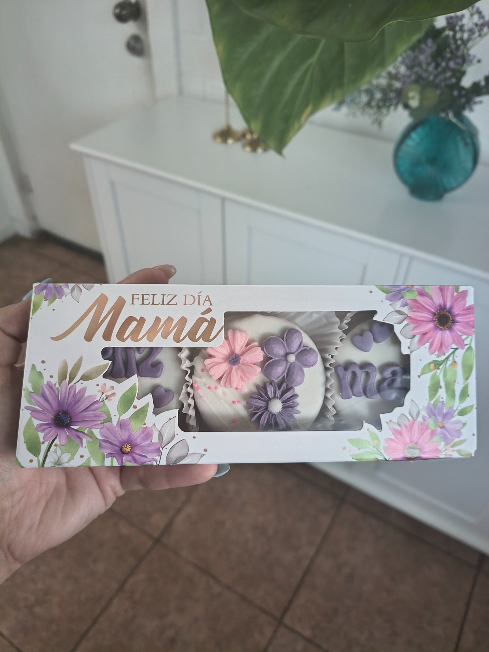 Cajita alfajores día de la mamá 