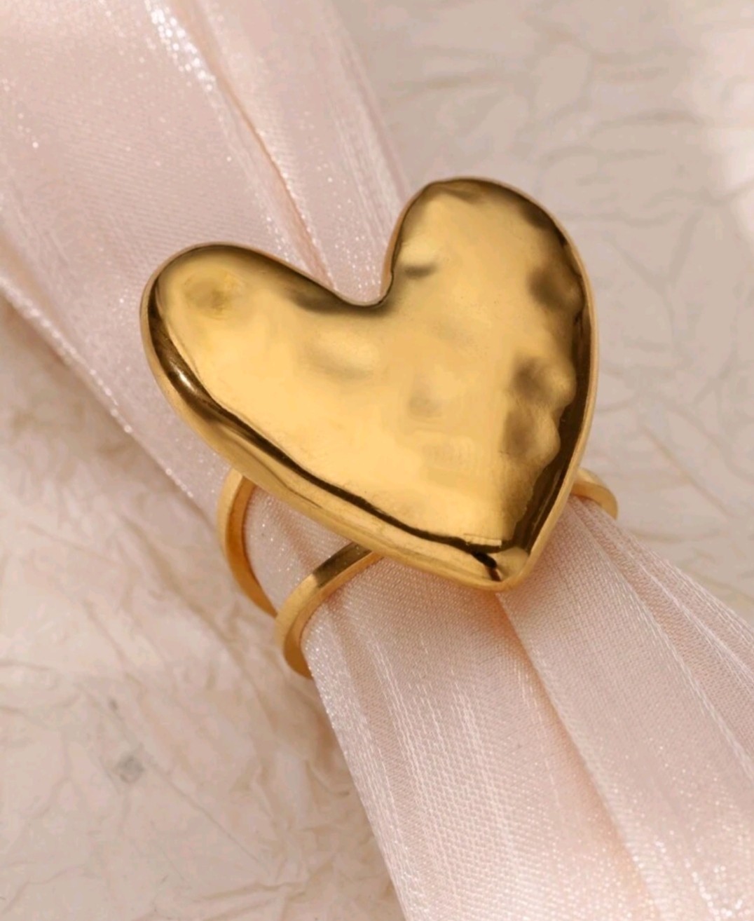 Anillo dorado de acero quirúrgico  1