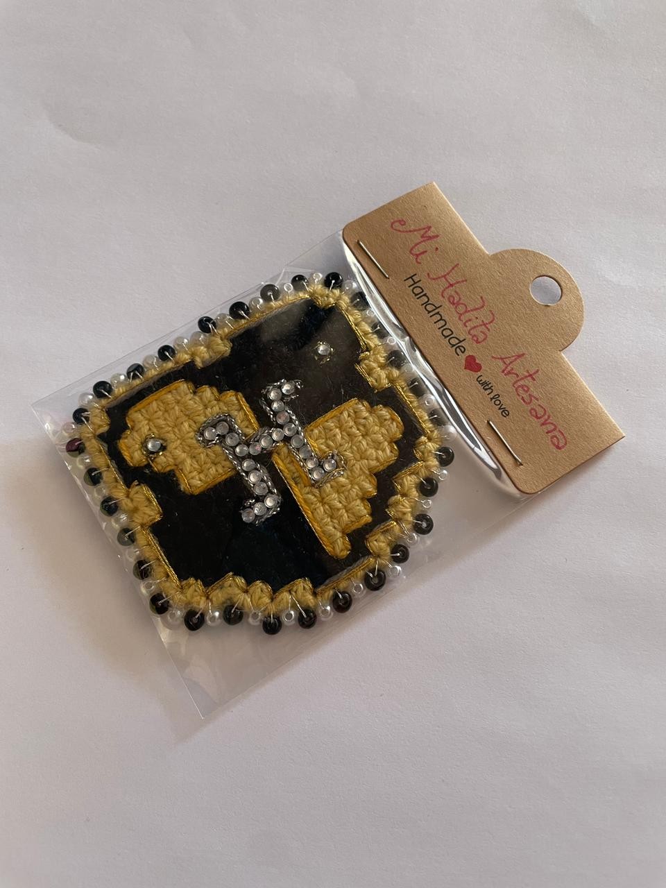 Prendedor/broche Hufflepuff (Harry Potter) 1