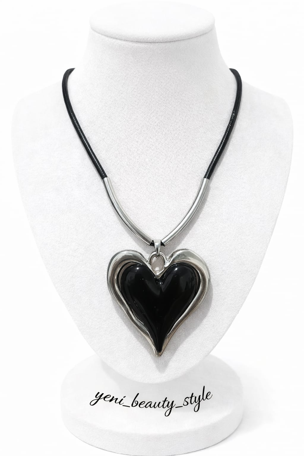 Collar de Corazón Vanguardista - Edición "Contrast Black" 1