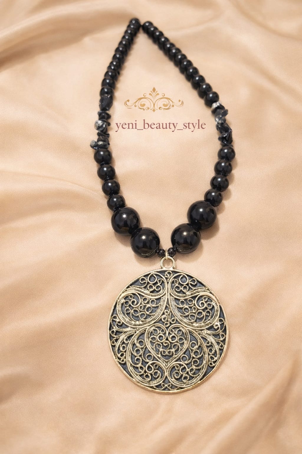 Collar Elegancia Nocturna 1